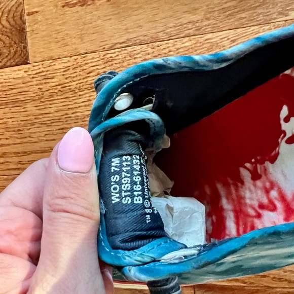 Sperry x JAWS Special Edition Woman’s Blue Ocean Water Print Boat Shoes Size 7 M - Picture 9 of 11